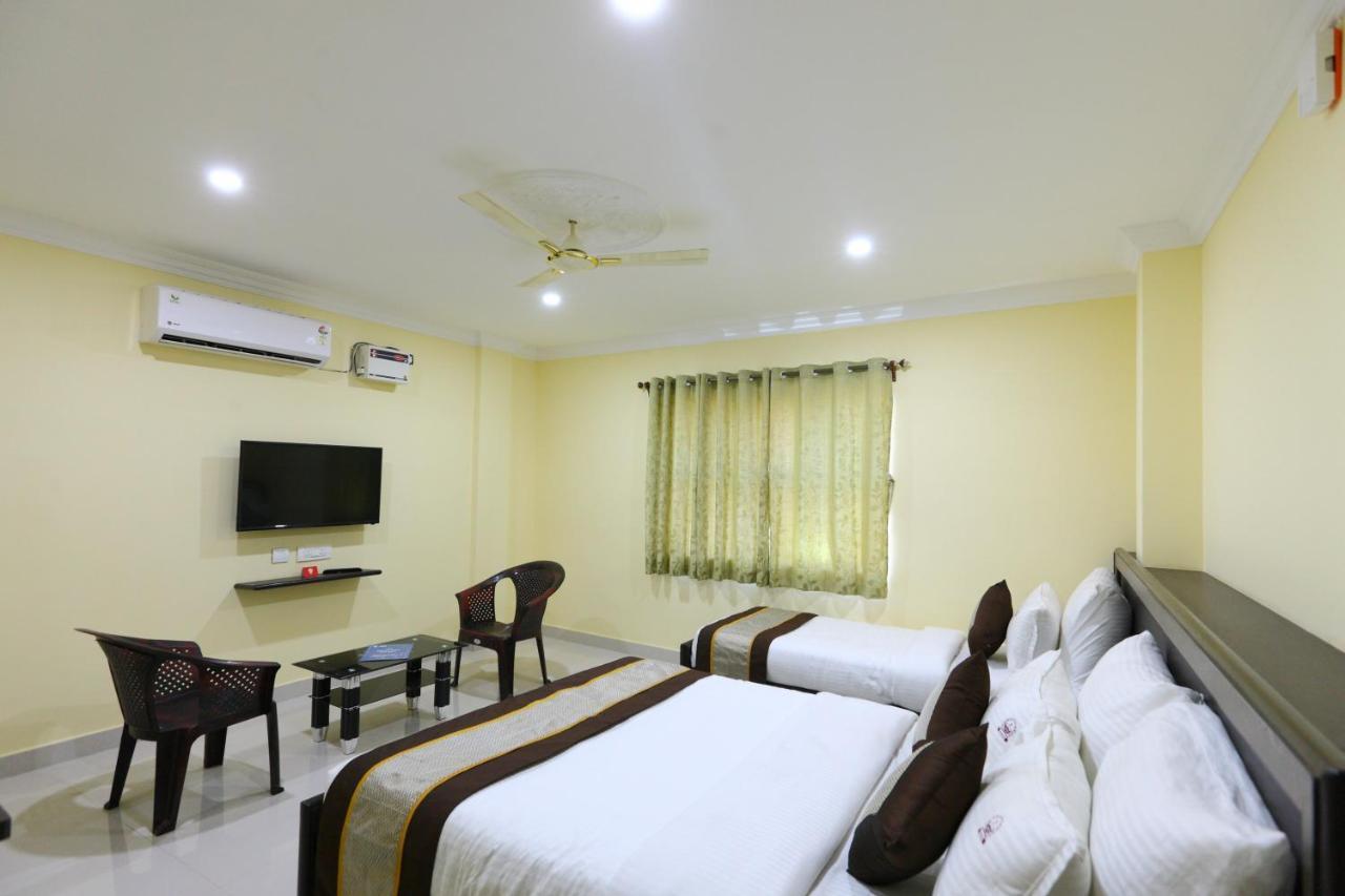 Saibala Lnn Hotel Chennai Bagian luar foto