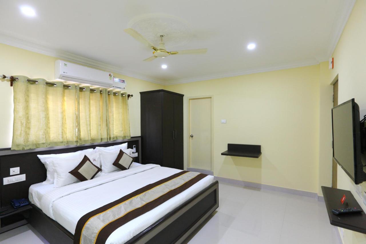 Saibala Lnn Hotel Chennai Bagian luar foto