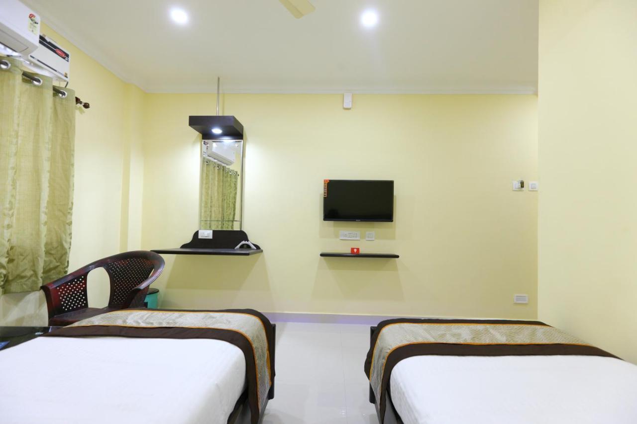 Saibala Lnn Hotel Chennai Bagian luar foto
