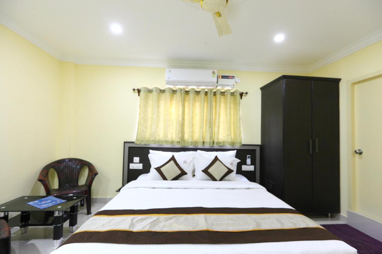 Saibala Lnn Hotel Chennai Bagian luar foto